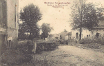 Strasse in Les Carrières mit Wegesperrung Strasse in Les Carrières mit Wegesperrung