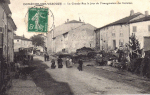 La Grande-Rue le jour de l'inauguration des fontaines