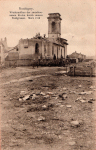 Wiederaufbau der zerschossenen Kirsche durch unsere Feldgrauen. März 1915
