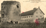 L'Usine Bechmann (Fabrique de Velours) et une Tour du Château L'Usine Bechmann (Fabrique de Velours) et une Tour du Château