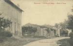 L'entrée du village - Mairie et école L'entrée du village - Mairie et école