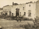 Ancerviller. Maisons en ruines près du cimetière - 3 septembre 1915