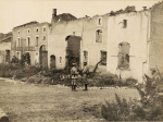 Ancerviller. Maisons en ruines près du cimetière - 3 septembre 1915 Ancerviller. Maisons en ruines près du cimetière - 3 septembre 1915