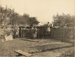 Ancerviller. Gabionnade de l'enclos ; la mitrailleuse - 5 septembre 1915 Ancerviller. Gabionnade de l'enclos ; la mitrailleuse - 5 septembre 1915