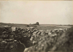 Ancerviller. Vue sur le hameau et la lisière du Bois Bénal prise du poste 61 - 5 septembre 1915