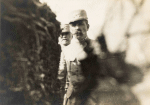 Leintrey (près). Près du Bois Zeppelin. Les généraux Dubail et Gérard dans un boyau en première ligne - Octobre 1915