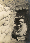 Leintrey (devant). Tlphone dans la tranche - 4 septembre 1915