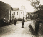 Mignville. Un coin du village : cantonnement de tirailleurs sngalais - Juillet 1917