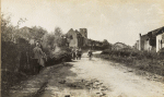 Vého. Le village et l'église incendiée en 1914 - Octobre 1915 Vého. Le village et l'église incendiée en 1914 - Octobre 1915